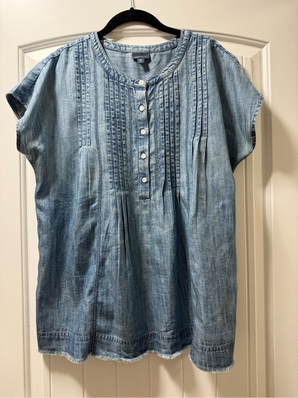 J. Jill Light Blue Denim Pintuck Button-Front Tunic